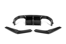 Load image into Gallery viewer, Vorsteiner Style Pre Pregged Carbon Fiber Rear Diffuser for BMW M3 F80 / M4 F82 F83 2014-2020