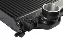Load image into Gallery viewer, Ford Super Duty (1999-2003) CSF Radiator (7.3L Turbo Diesel)