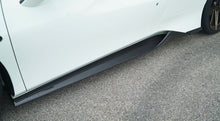 Load image into Gallery viewer, Ferrari 488 Pista (2018-2020) Novitec Side Panels (Set) (Visible Carbon)