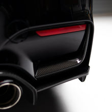 Load image into Gallery viewer, Vorsteiner Style Pre Pregged Carbon Fiber Rear Diffuser for BMW M3 F80 / M4 F82 F83 2014-2020