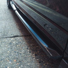 Load image into Gallery viewer, Audi RSQ8 (2020-) 4M CT Design Carbon Fibre Side Skirts