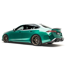 Load image into Gallery viewer, BMW G90 M5 Carbon Fiber Side Skirts