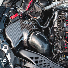 Load image into Gallery viewer, 034-108-1051 - 034Motorsport Audi B9 A4/A5 2.0 TFSI X34 Carbon Fiber Cold Air Intake