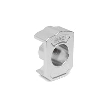 Load image into Gallery viewer, 034 Motorsport - (MQB) Billet Aluminium Dogbone Mount Insert. Volkswagen Golf MK7 GTI/R, Audi 8V S3/RS3 & MK3 TT/TTS. Version 1 - 034-509-1022
