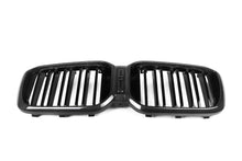 Load image into Gallery viewer, M Performance Style Pre Pregged Dry Carbon Fiber Grille (Dual Slat) for BMW X3 G01 / X4 G02 LCi 2022+

