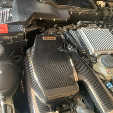 Load image into Gallery viewer, Carbon Fiber Cold Air Intake for Mercedes-Benz G63 W463 M157
