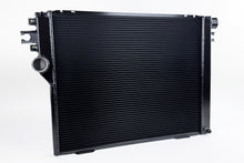 Load image into Gallery viewer, BMW M5 (1984-1989) E28/E24 CSF High-Performance All-Aluminum Radiator
