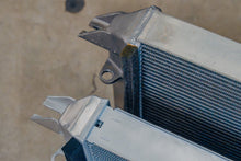 Load image into Gallery viewer, Ford GT (2005-2006) CSF High-Performance All-Aluminum Radiator
