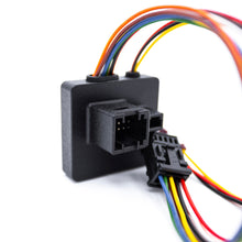 Load image into Gallery viewer, JQ Werks Madtrace® Racing Steering Wheel Driving Dynamic Control Module For BMW F8X Chassis
