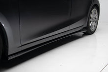 Load image into Gallery viewer, Kuroi Style Full Kit for Mazda 3 BN Hatch 2017-2018
