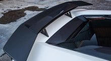 Load image into Gallery viewer, Lamborghini Huracan (2014-2016) LP X Novitec Double-Rearwing (Visible Carbon)
