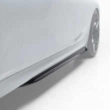 Load image into Gallery viewer, M Performance Style Pre Pregged Dry Carbon Fiber Side Skirt for BMW 3 Series G20 Pre LCI / LCI 2019+
