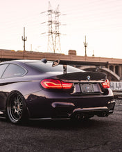 Load image into Gallery viewer, M Performance Style Pre Pregged Dry Carbon Fiber Full Kit for BMW M3 F80 / BMW M4 F82 F83 2014-2020
