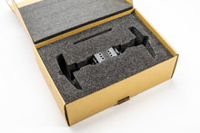 Load image into Gallery viewer, JQ Werks Madtrace® Clubsport Magnetic Paddle Shifters For PORSCHE
