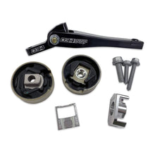 Load image into Gallery viewer, 034-509-1041 - 034Motorsport (MQB) Billet Spherical Dogbone Mount Performance kit - Audi 8V S3/TT/TTS &amp; Volkswagen Golf MK7 GTI/R
