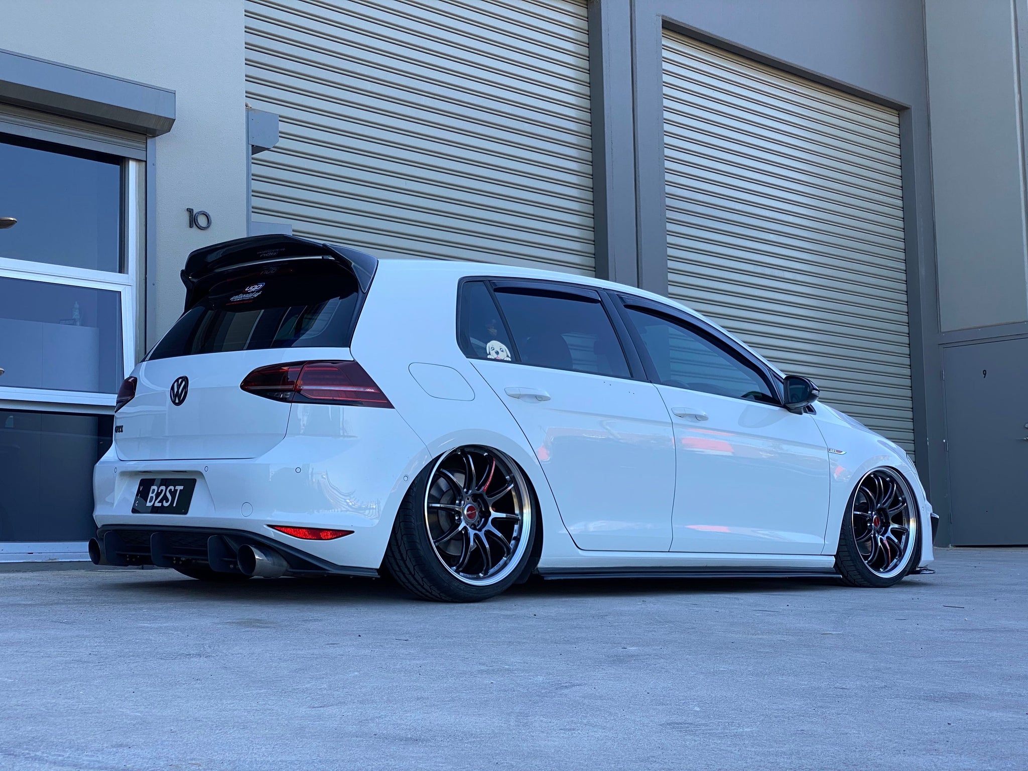 Load image into Gallery viewer, ASPEC Style Rear Spoiler for Volkswagen ...